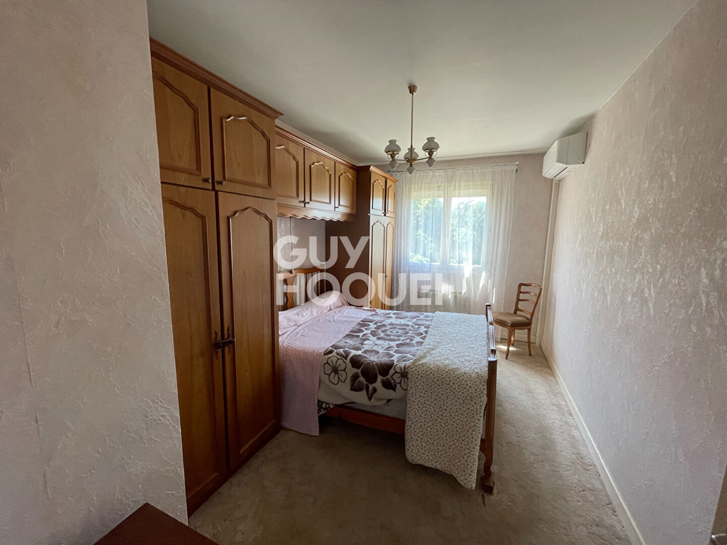 Maison au coeur du village- 359 000 