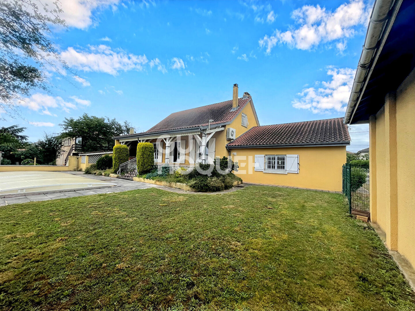 Maison 4 chambres - 385 000 €