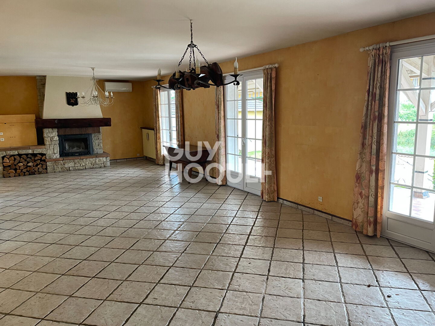 Maison 4 chambres - 410 000 