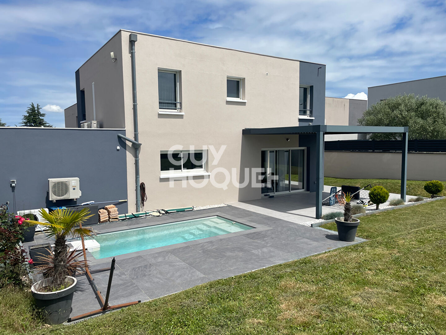 Maison contemporaine 5 pièces à vendre à Saint Laurent de Mure - Réf 4724