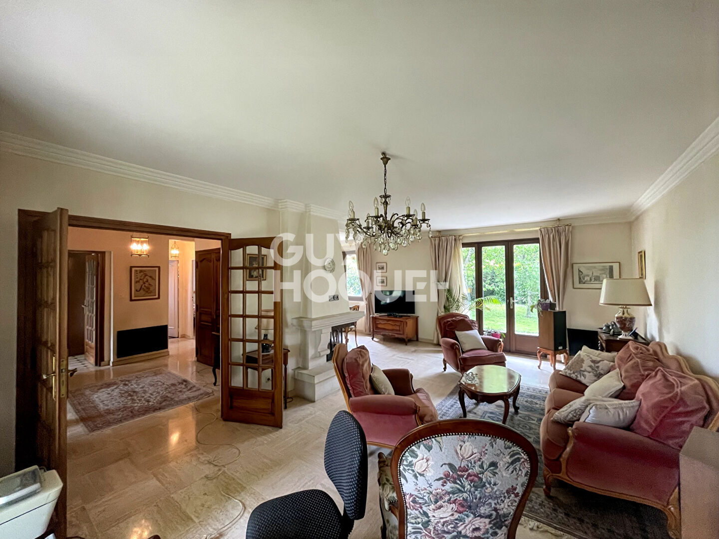 Maison hauteurs Saint Bonnet de Mure - 420 000 
