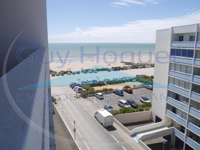 ST HILAIRE DE RIEZ - LES PIEDS DANS L'EAU