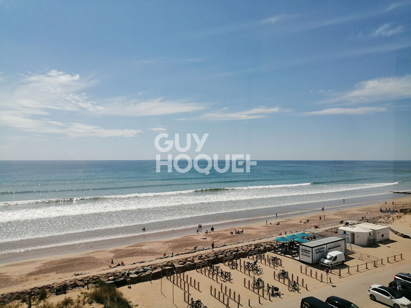 Appartement Saint Hilaire De Riez face mer accès plage.