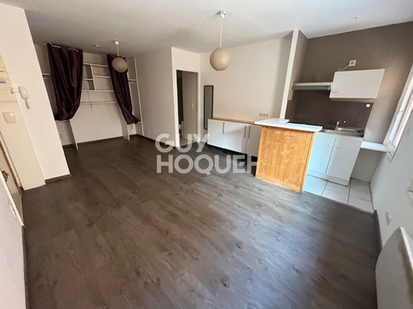 Studio (24 m²) en location à SAINT LAURENT DE LA SALANQUE