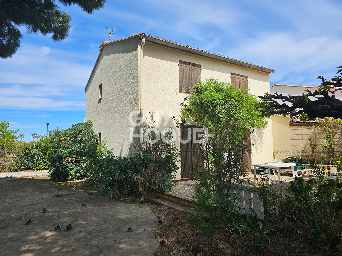 Maison T5 (128 m²) à vendre à SAINT LAURENT DE LA SALANQUE