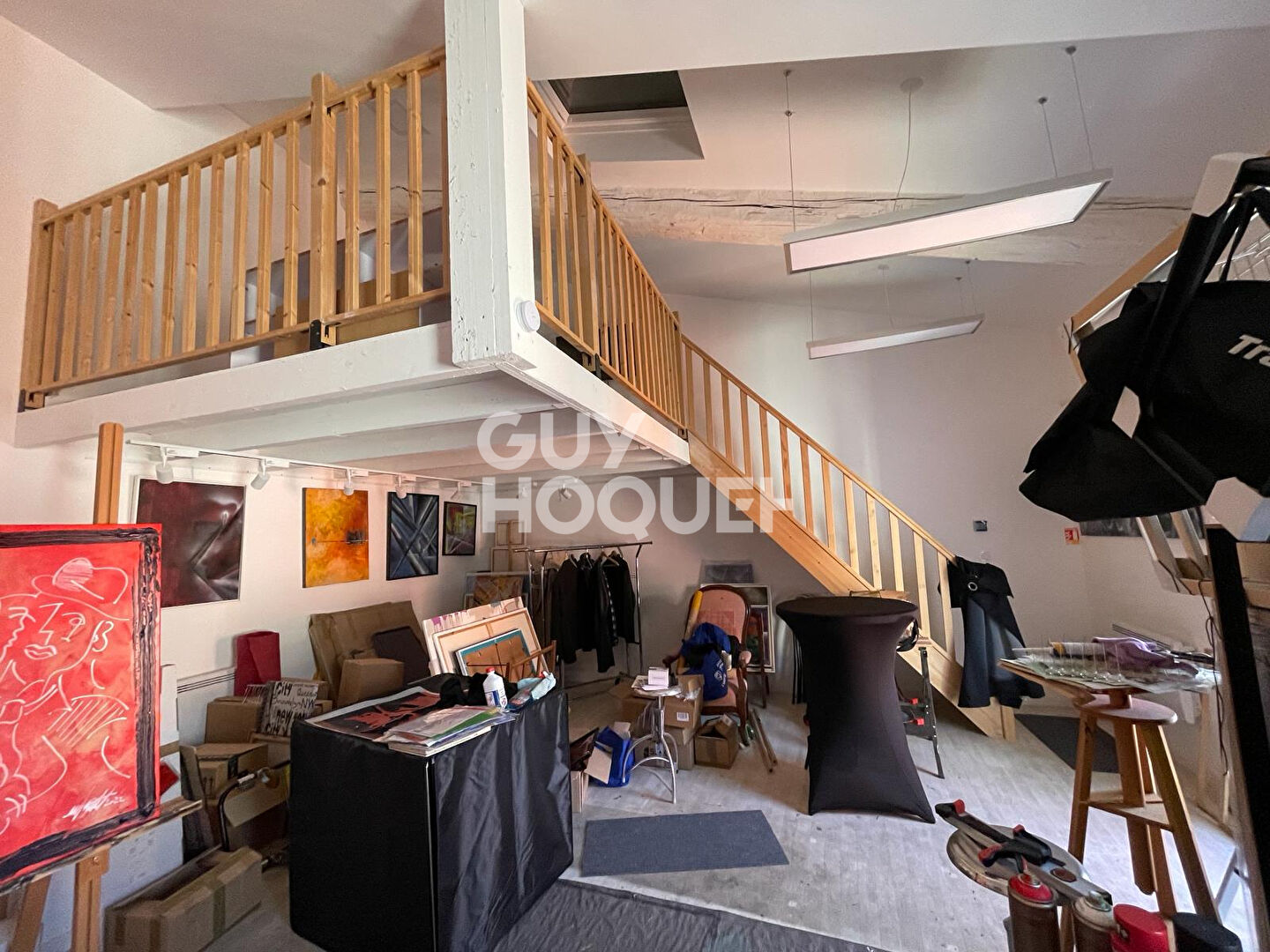 Maison de 3 pièces+mezzanine  (158 m²) à SAINT LAURENT DE LA SALANQUE