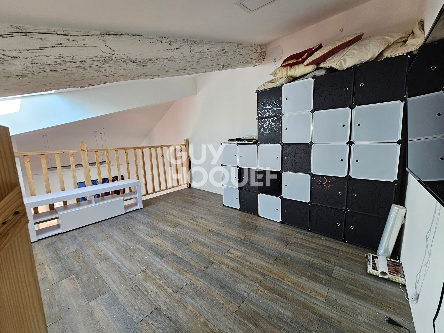 Maison de 3 pièces+mezzanine  (158 m²) à SAINT LAURENT DE LA SALANQUE