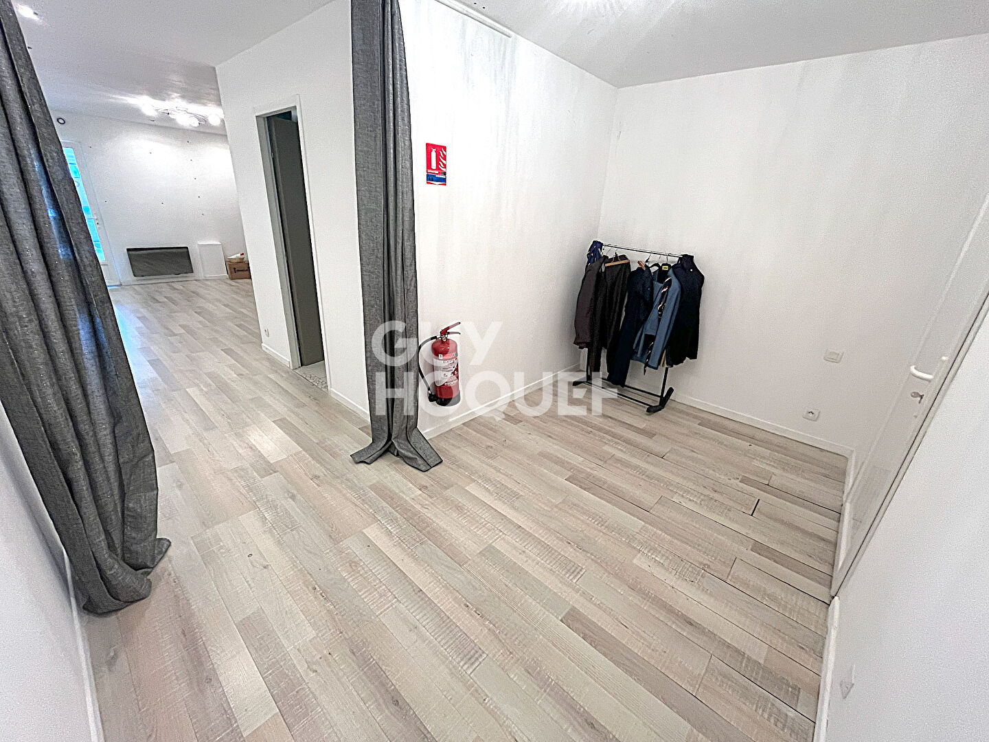 LE BARCARES : Immeuble de 3 lots en vente avec Terrasse