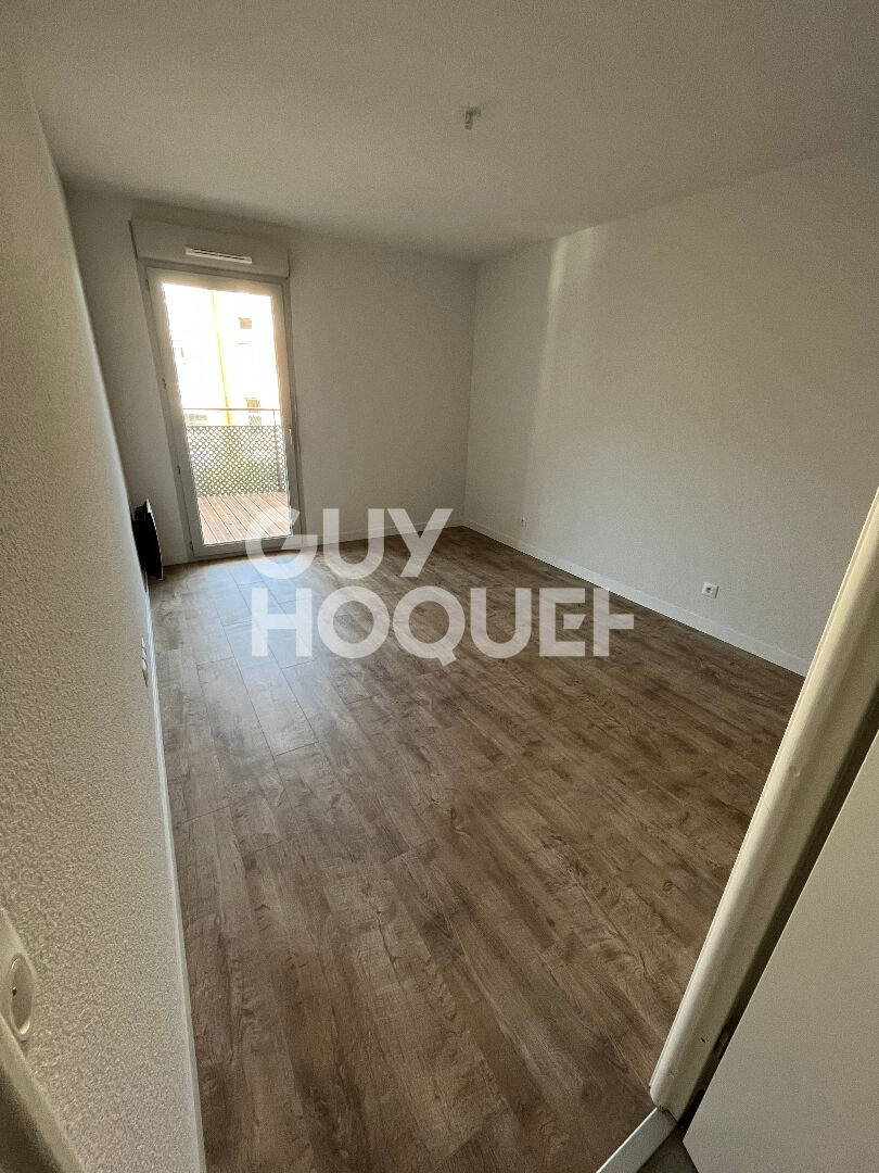 VENTE BIEN LOUE : appartement avec Balcon et place de parking F2 (40 m²) à PERPIGNAN