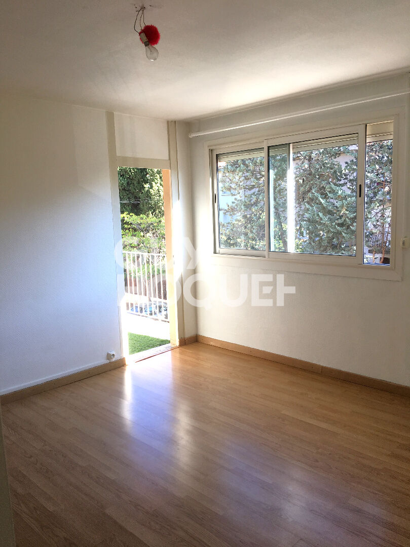 À vendre : VENDU LOUE Appartement 3 pièces à PERPIGNAN, quartier Las Cobas