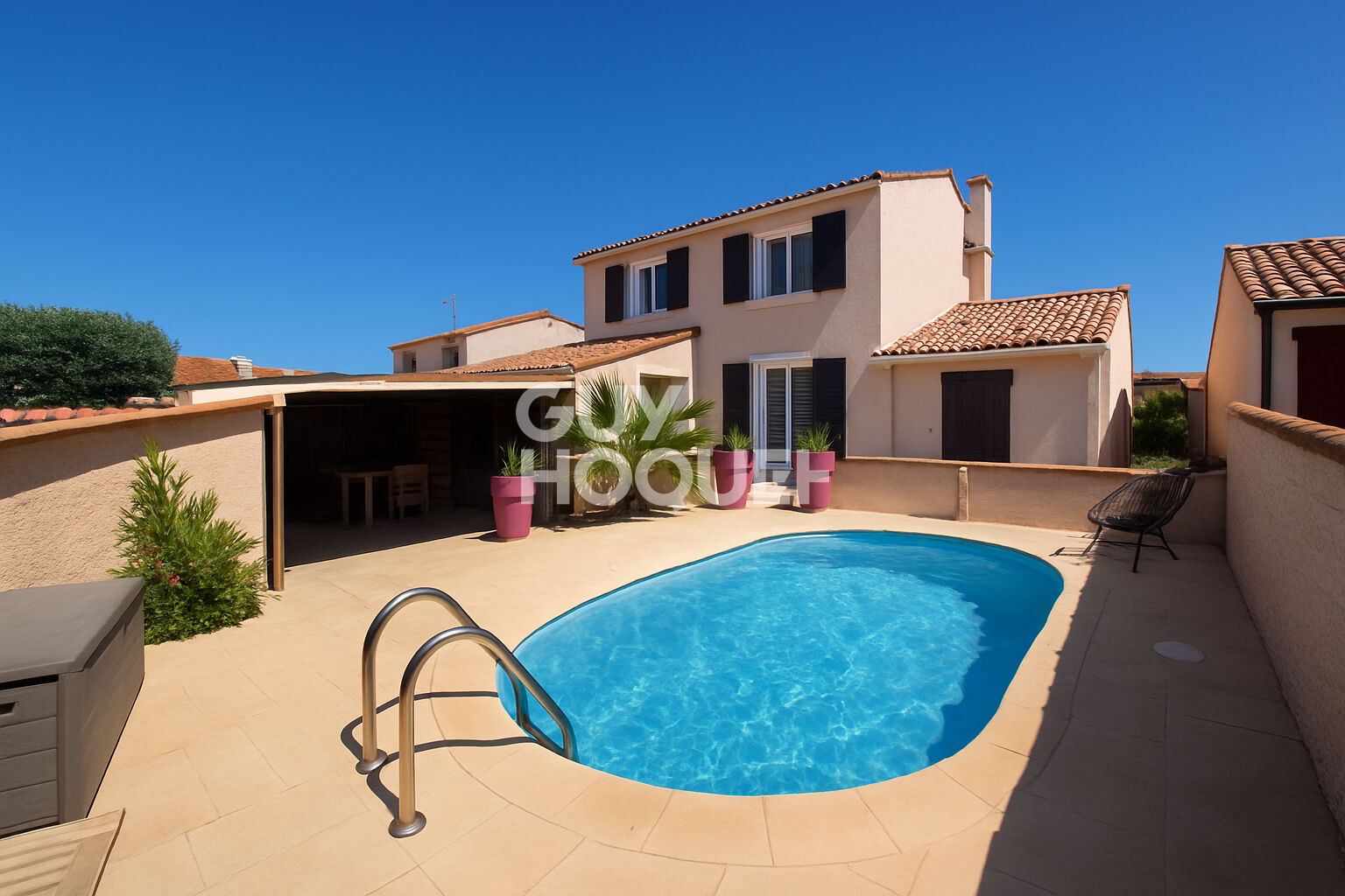 Maison spacieuse à vendre à Saint Laurent de la Salanque - 4 chambres et jardin!