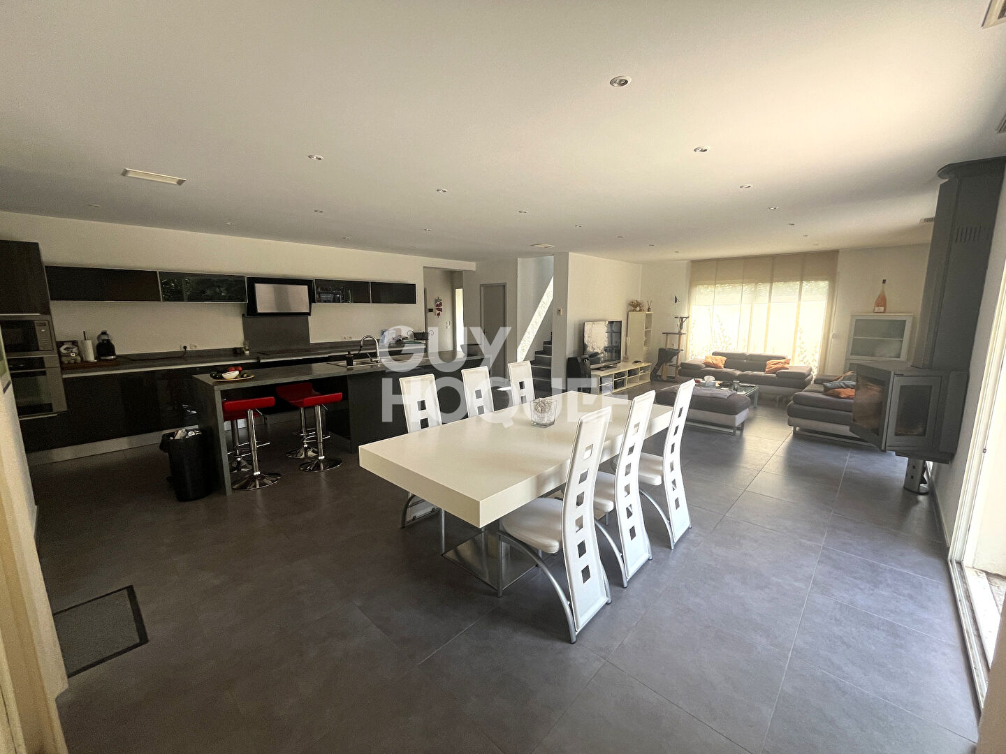 CLAIRA - Villa contemporaine 4 faces ? Confort, espace et élégance sur 880 m² de terrain