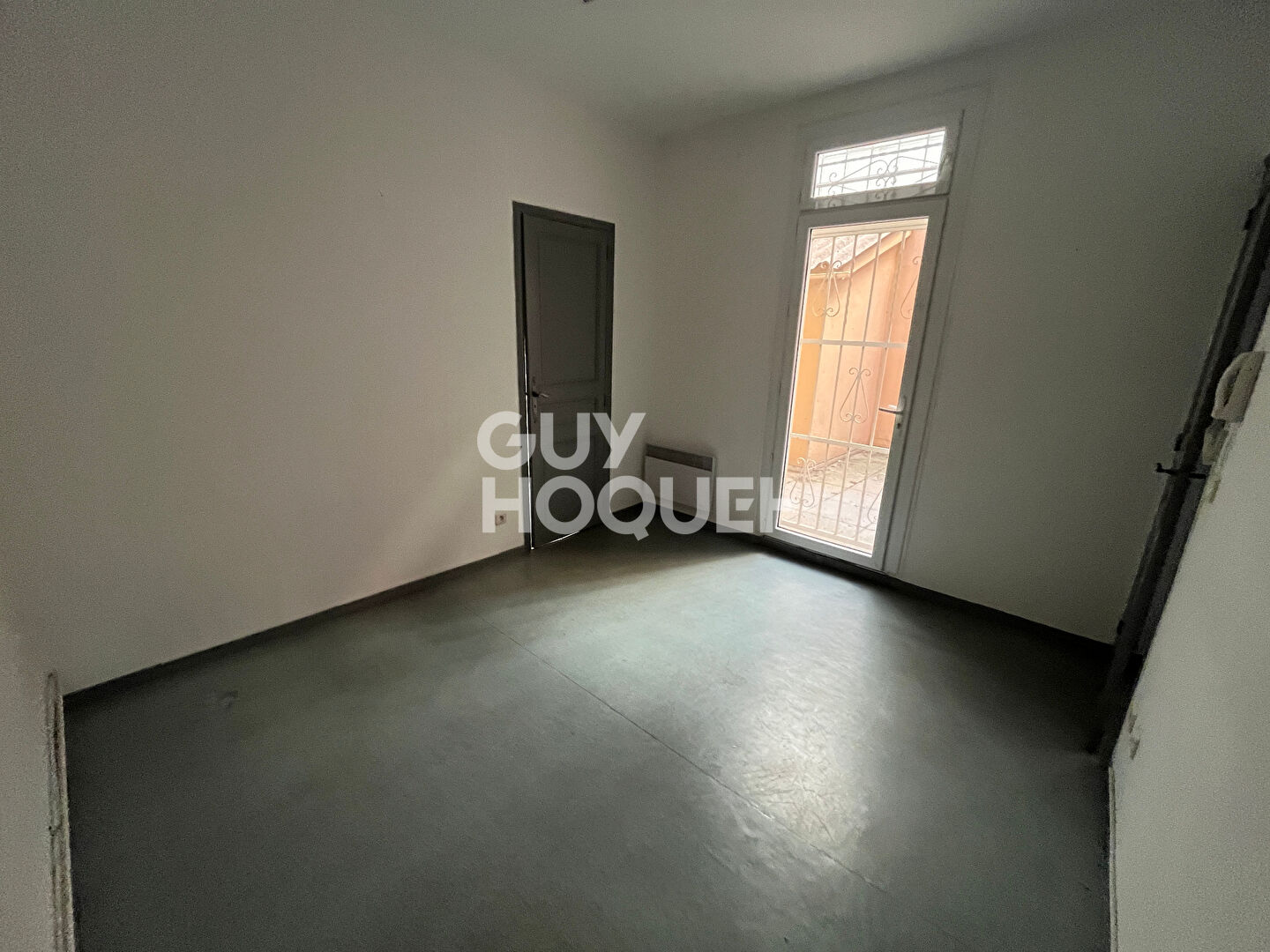 À vendre ? Spacieux local professionnel à fort potentiel dans le quartier prisé de l'Espace Méditerranée à Perpignan