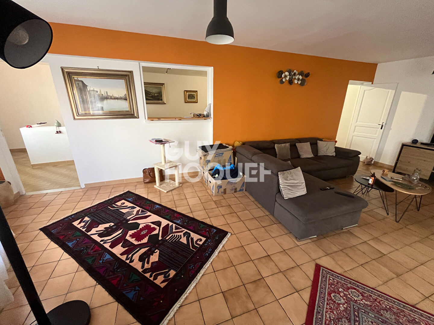 À vendre : Appartement spacieux  pleinde charme de 5 pièces à Saint Laurent de la Salanque