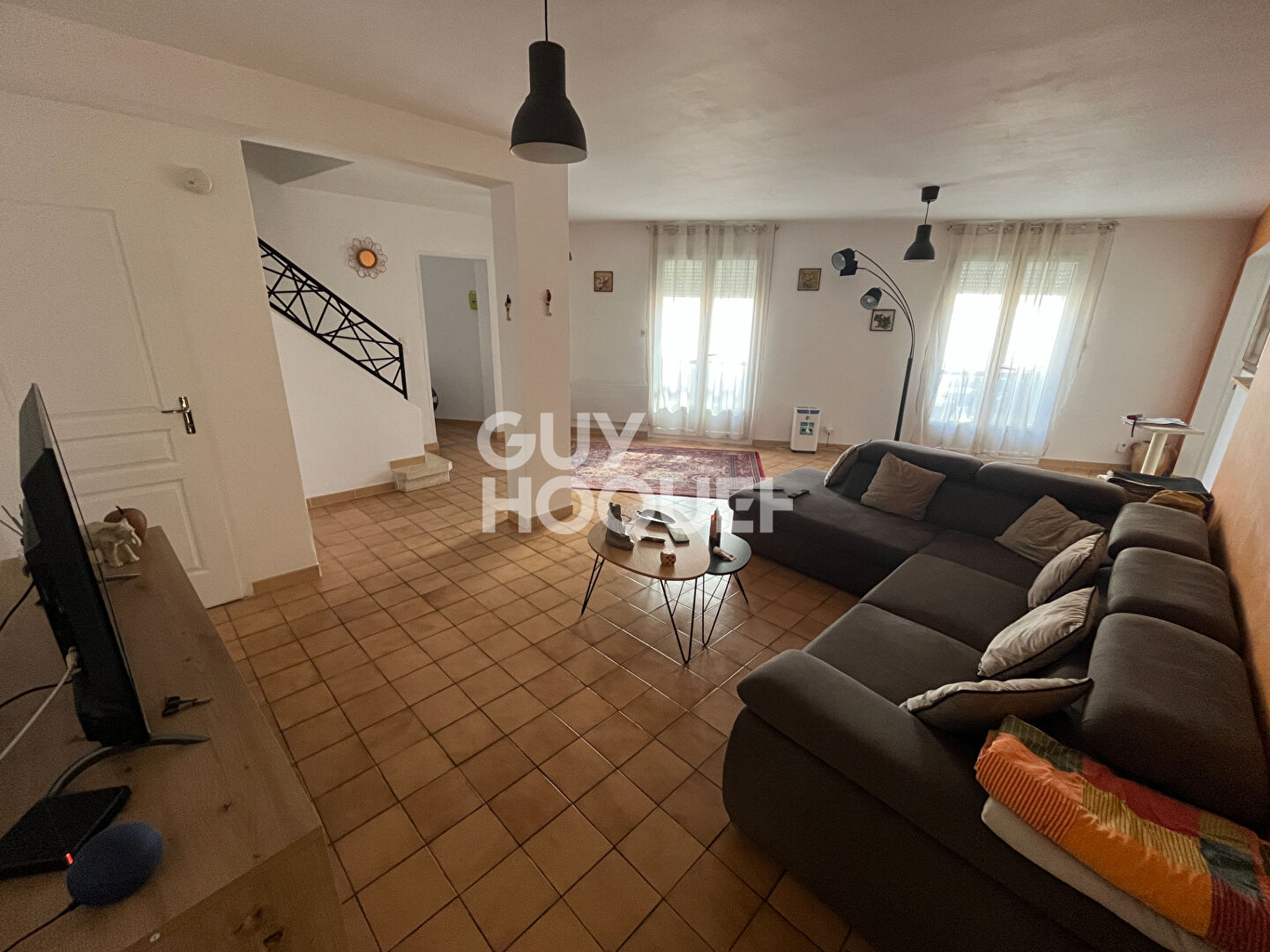 À vendre : Appartement spacieux  pleinde charme de 5 pièces à Saint Laurent de la Salanque