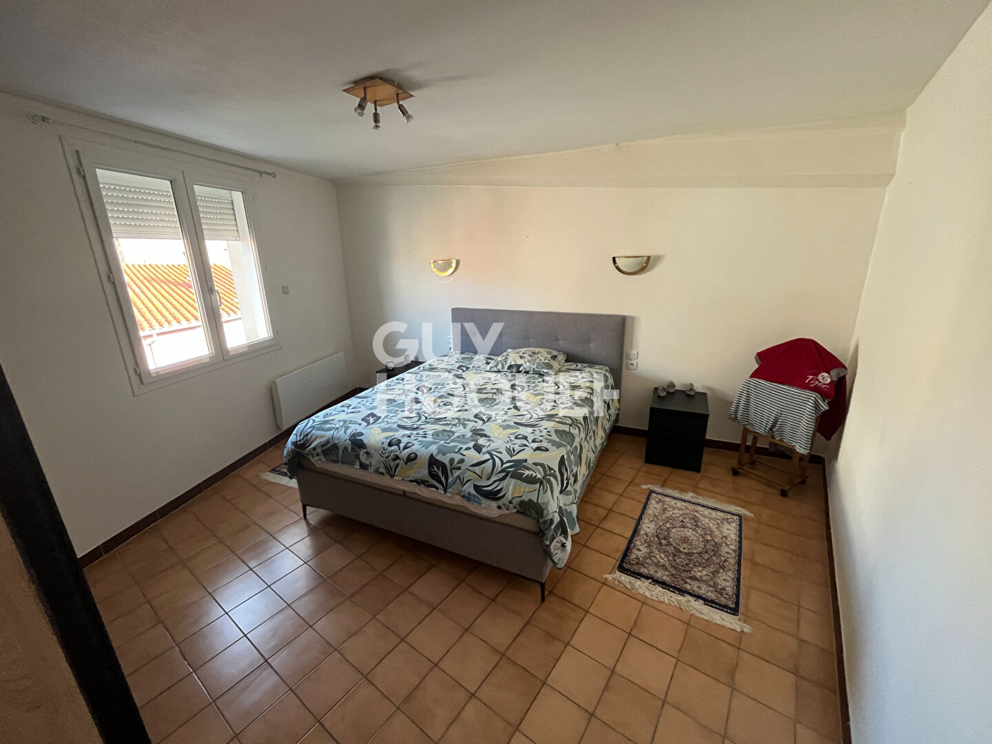 À vendre : Appartement spacieux  pleinde charme de 5 pièces à Saint Laurent de la Salanque