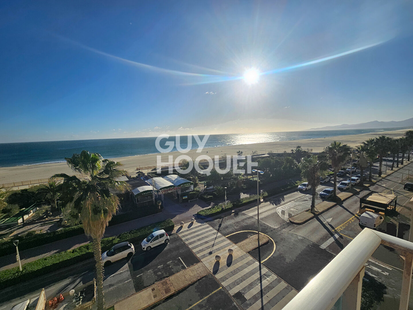 VUE MER EXCEPTIONNELLE :  Appartement 3 pièces au dernier étage à Canet en Roussillon !
