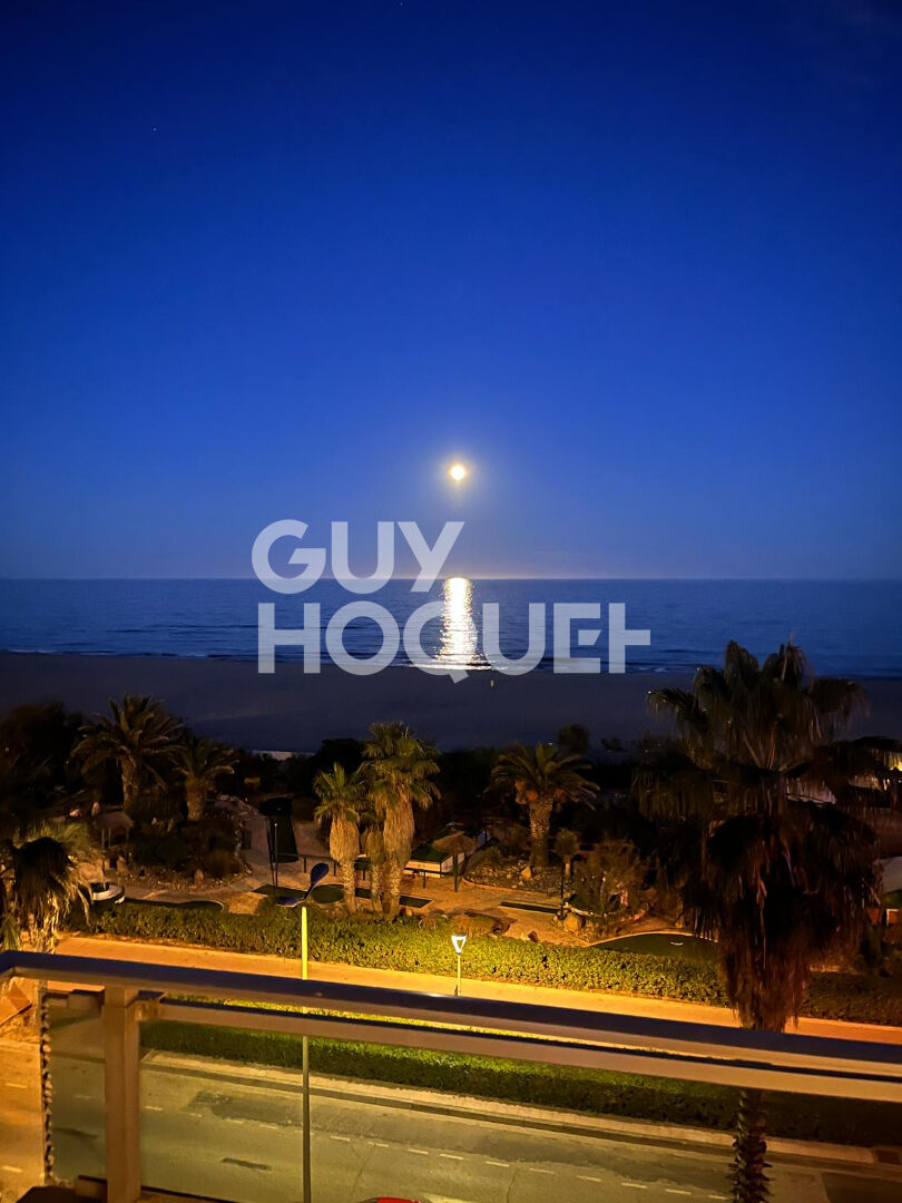 VUE MER EXCEPTIONNELLE :  Appartement 3 pièces au dernier étage à Canet en Roussillon !