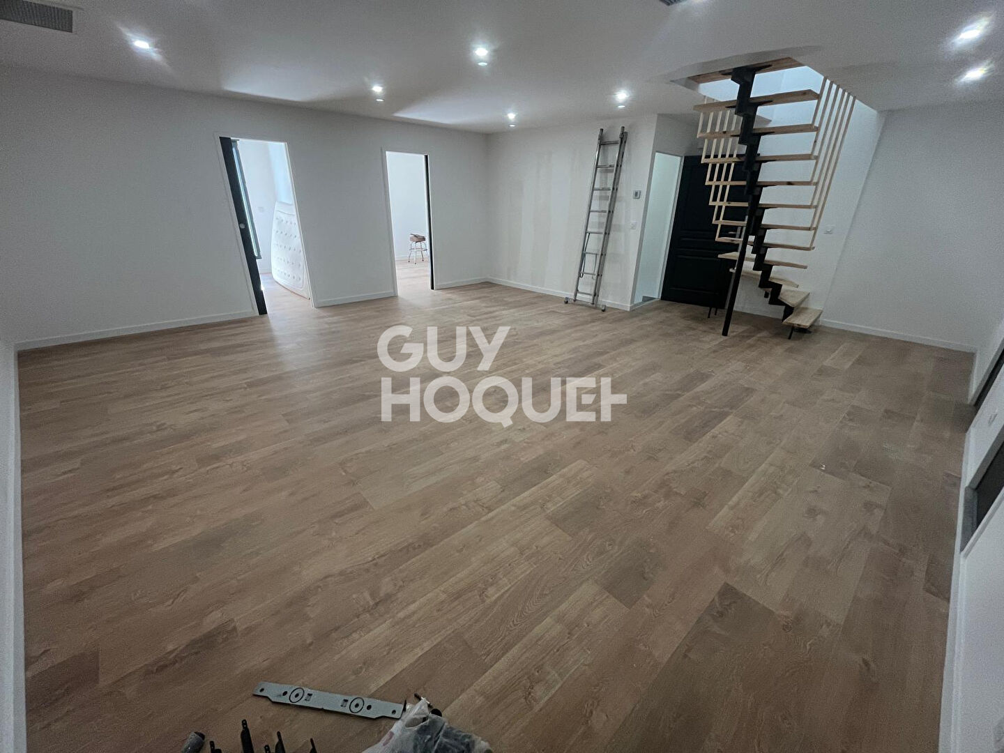 Grange rénovée d'exception  200 m² habitables + 100 m² de garage