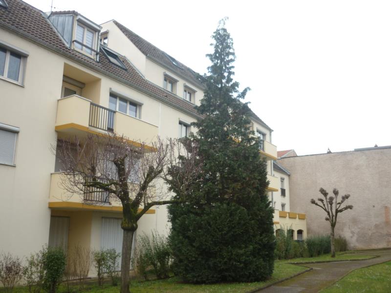 SAINT-MAX- Proche Place Gérard Barrois
