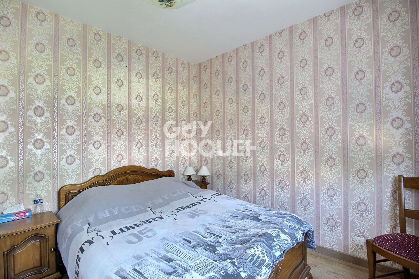 Maison   à vendre à LAY SAINT CHRISTOPHE - Un bien rare sur le secteur !