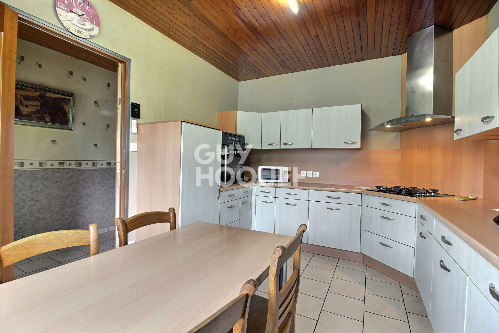 Maison   à vendre à LAY SAINT CHRISTOPHE - Un bien rare sur le secteur !