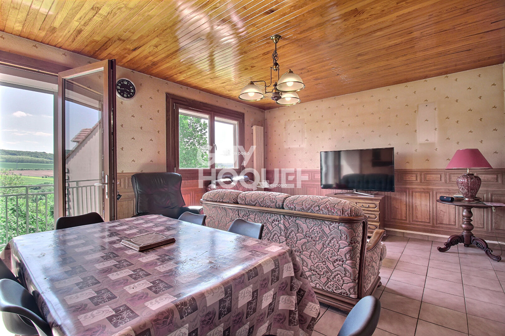 Maison   à vendre à LAY SAINT CHRISTOPHE - Un bien rare sur le secteur !