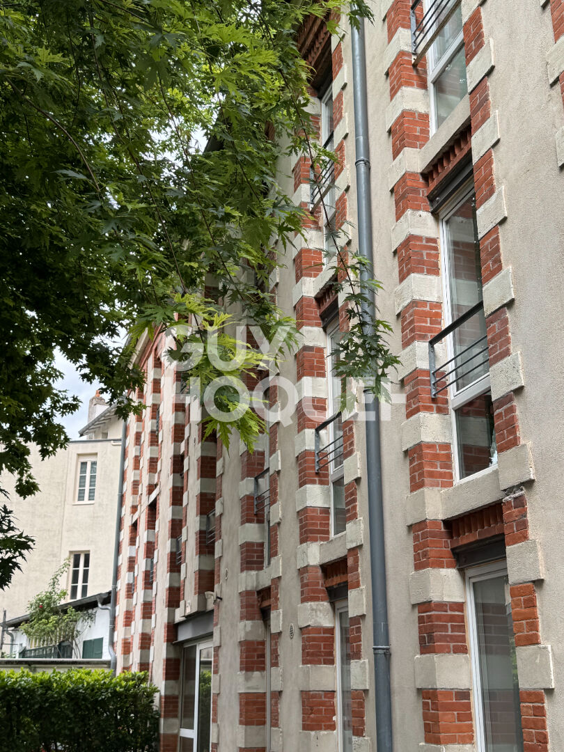Appartement spacieux à vendre à Nancy - 5 pièces, 3 chambres, au coeur de la ville !