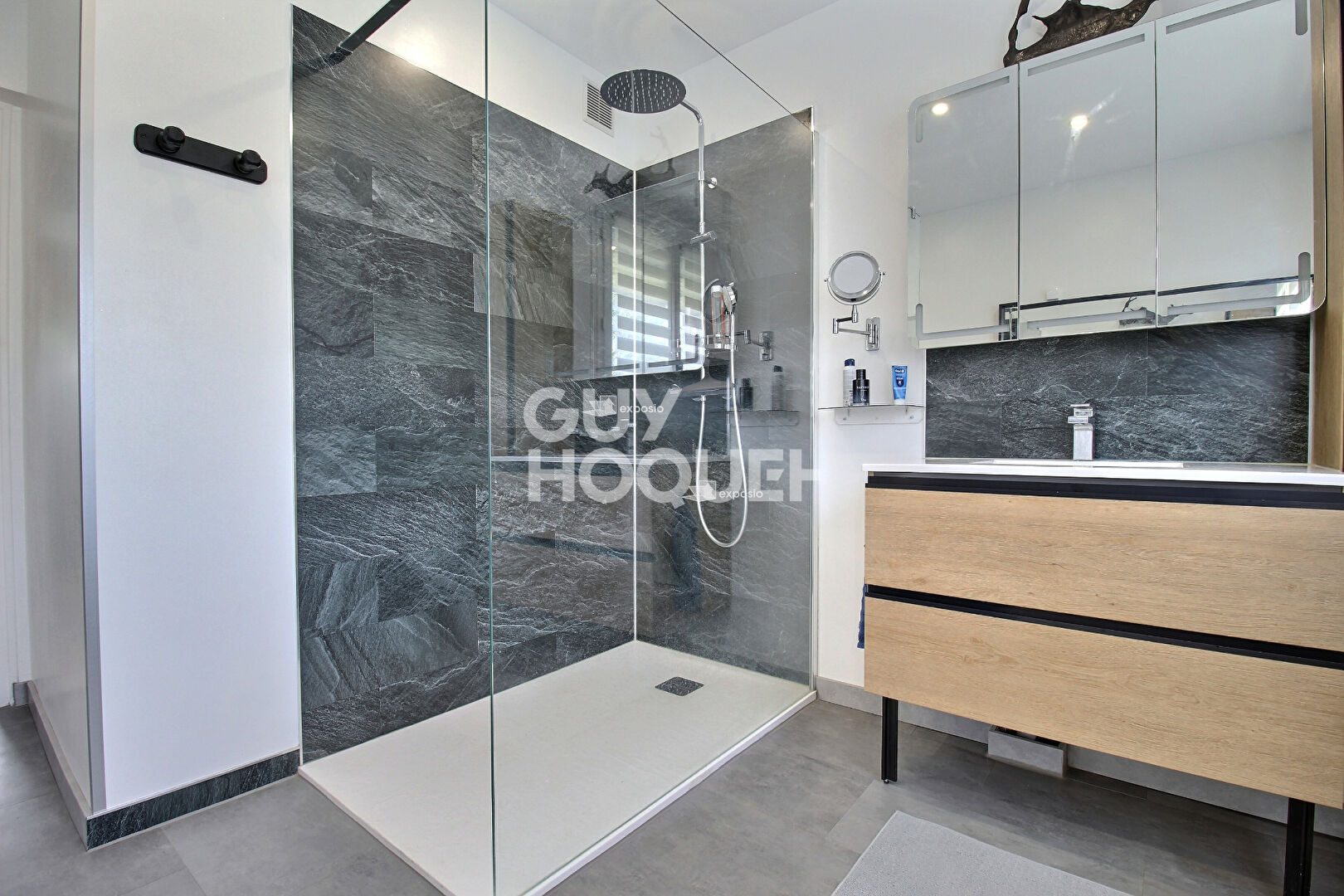 À vendre : Charmante maison de 5 pièces à LAY SAINT CHRISTOPHE !