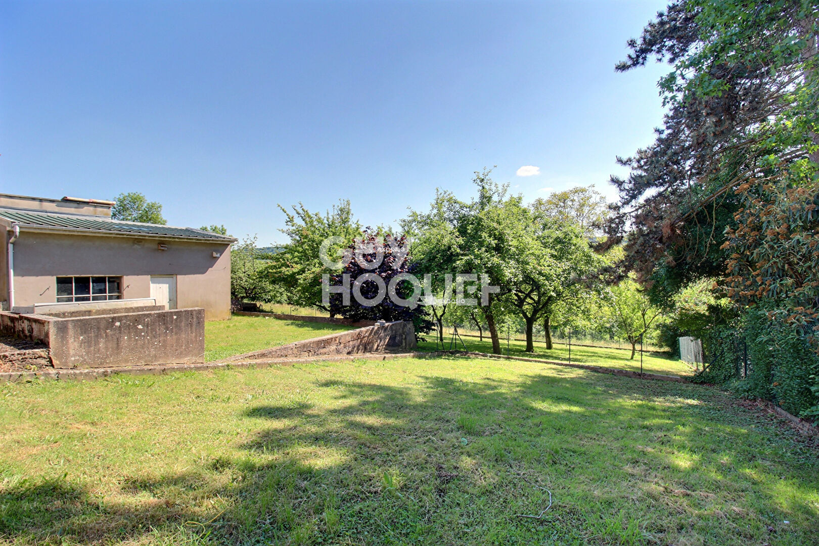 Maison   à vendre à LAY SAINT CHRISTOPHE - Un bien rare sur le secteur !