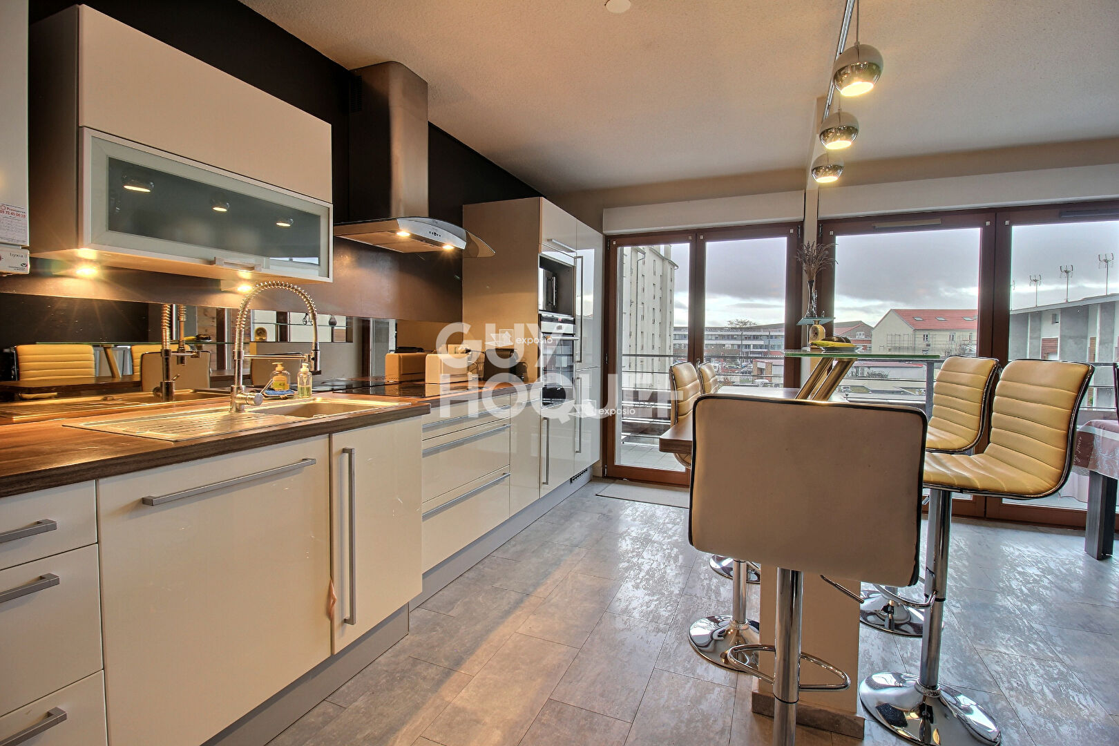 Appartement deux chambres terrasse et garage à Nancy RIVES DE MEURTHE