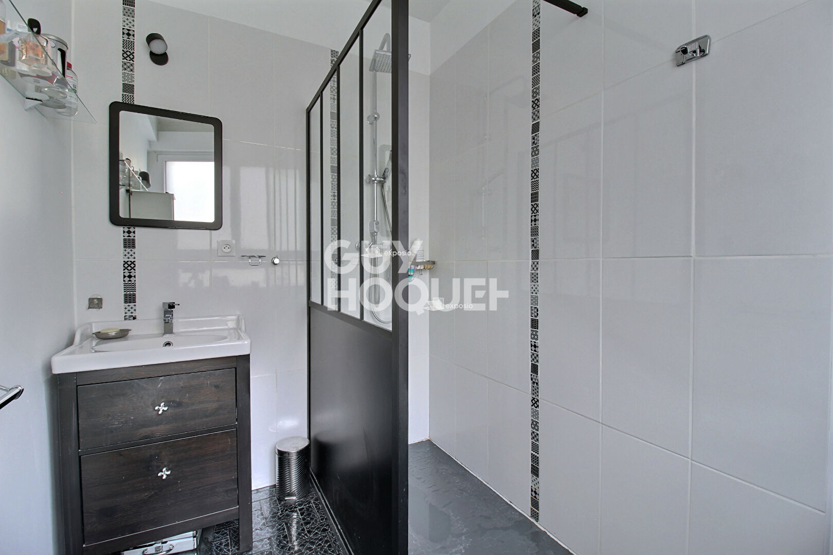 Maison à vendre à Nancy avec 4 chambres un bureau une terrasse un jardin et trois garages Rue de la Colline