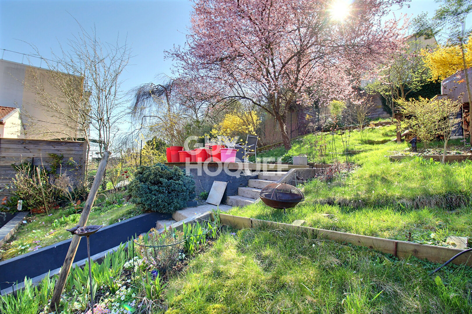 Maison à vendre à Nancy avec 4 chambres un bureau une terrasse un jardin et trois garages Rue de la Colline