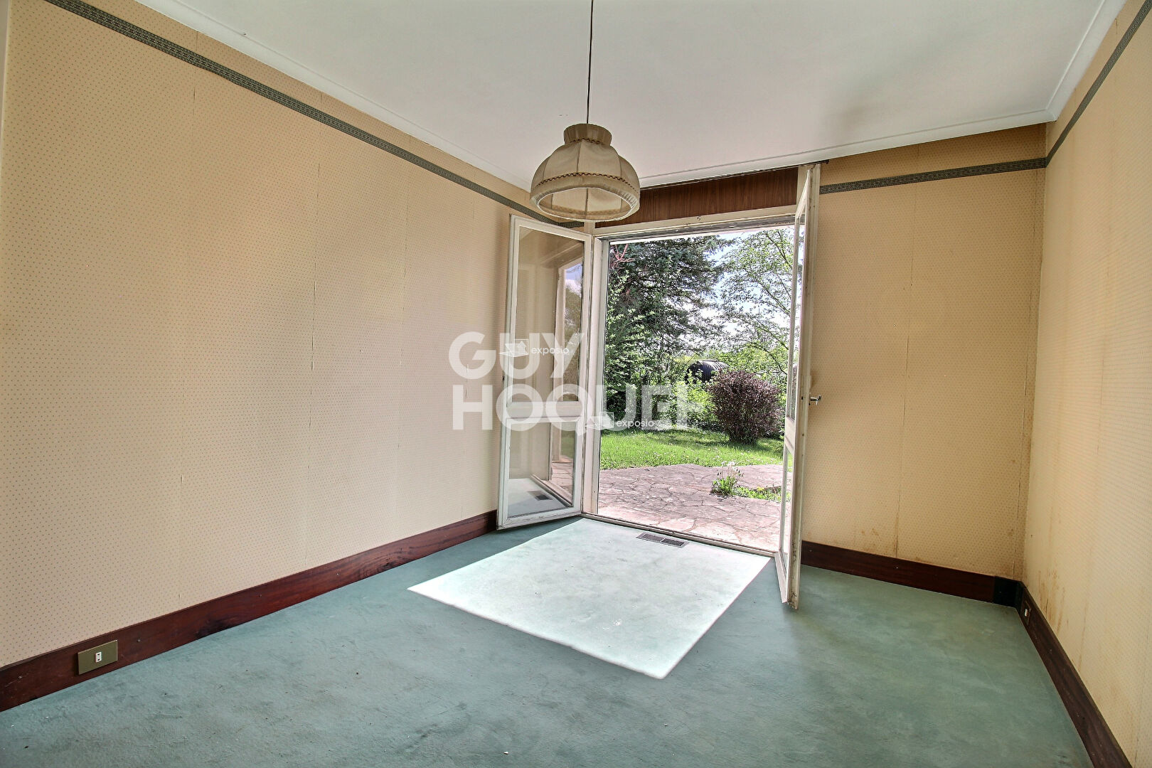 Maison plain pied sur sous sol avec 4 chambres jardin et garage à Gondreville