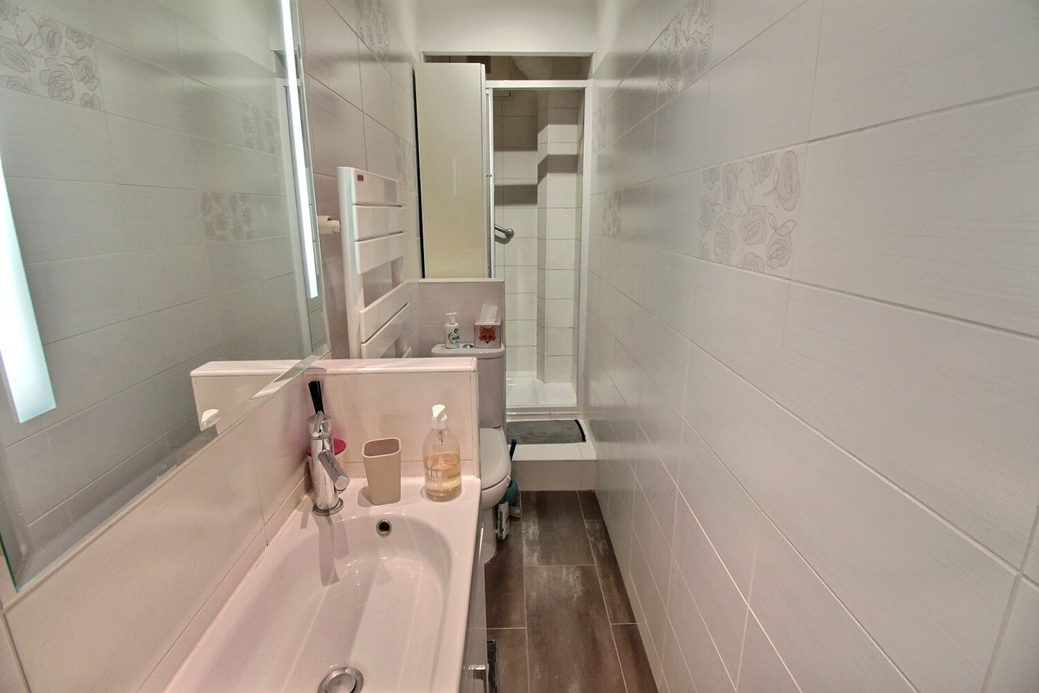 Appartement Meublé 2 Pièces à Proximité des Commodités