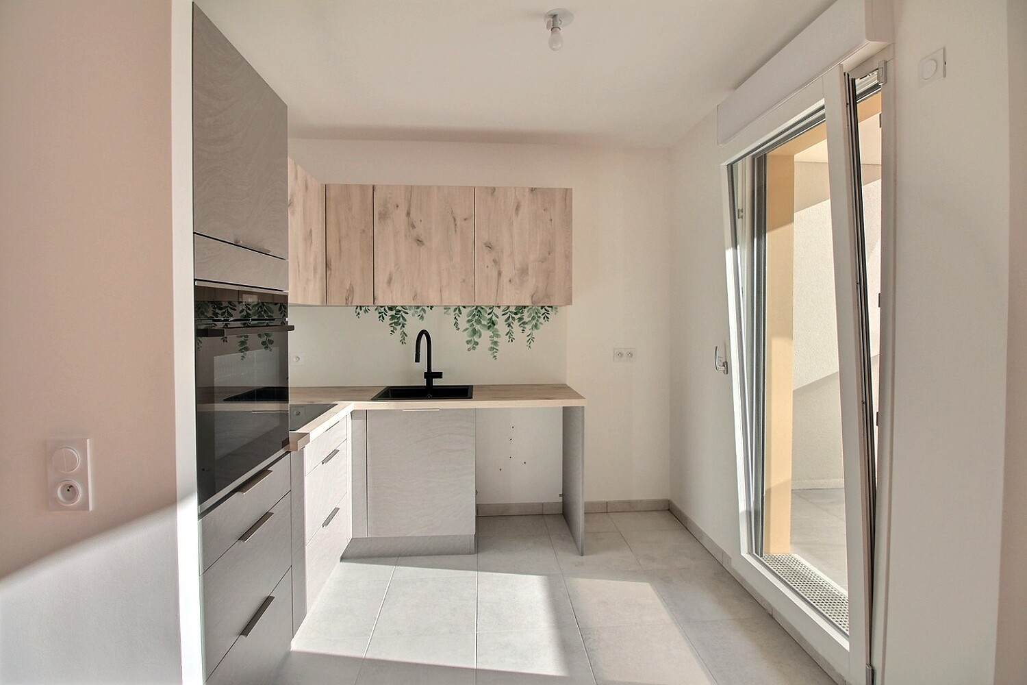 Appartement Suresnes 4 pièce(s) 85.63 m2