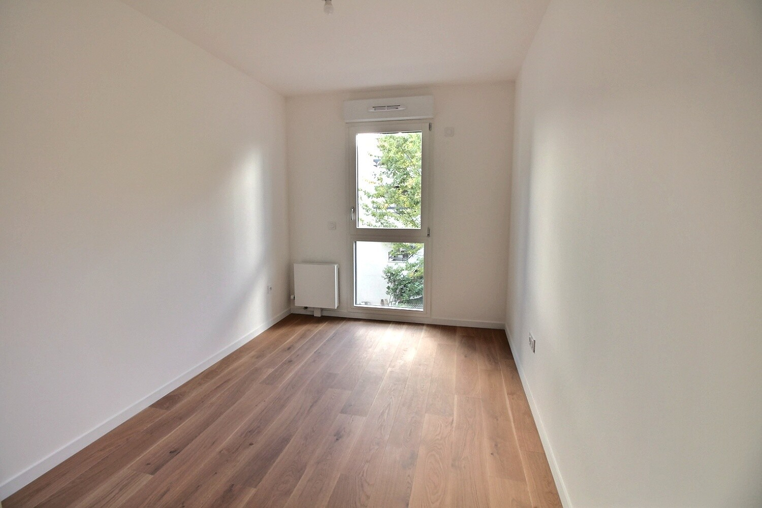 Appartement Suresnes 4 pièce(s) 85.63 m2