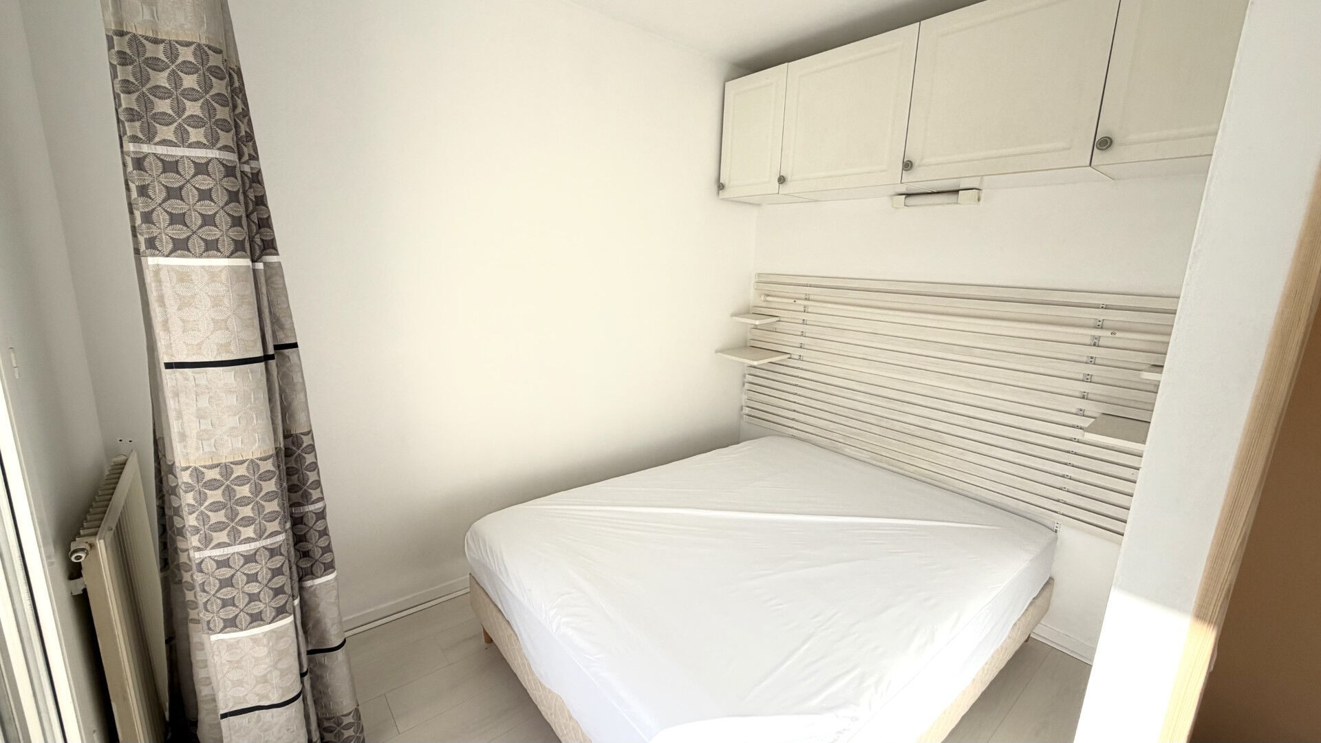 Appartement Suresnes 2 pièce(s) 28 m2