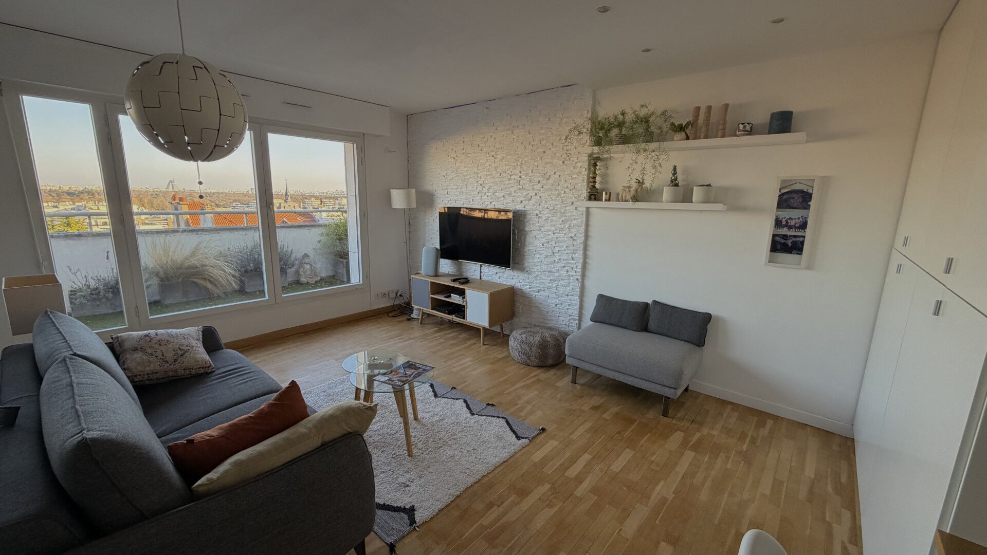 Appartement Suresnes 3 pièce(s) 56 m2