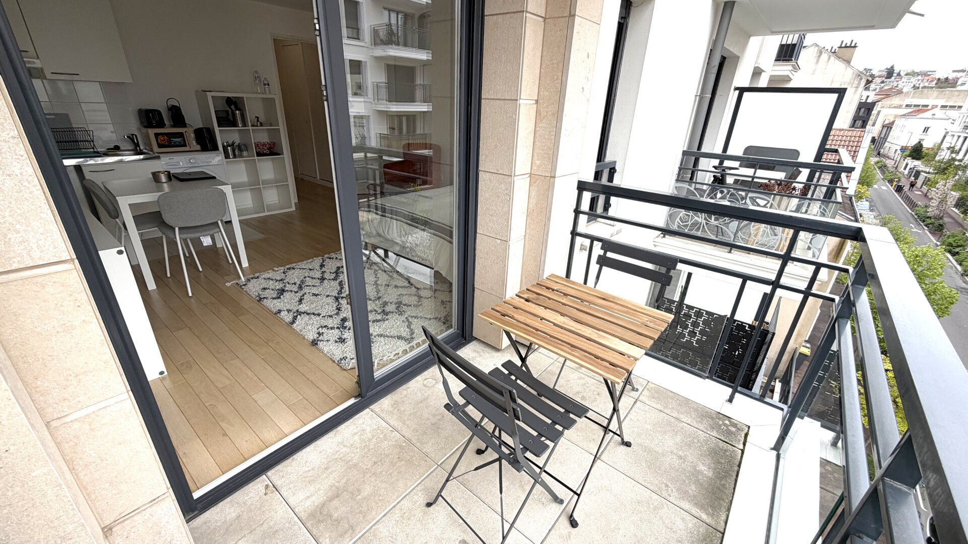 Appartement Suresnes 1 pièce(s) 27.5 m2