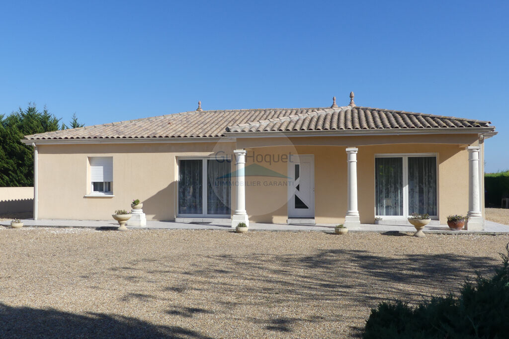 ENTRE SURGERES ET ROCHEFORT MAISON DE PLAIN PIED RECENTE