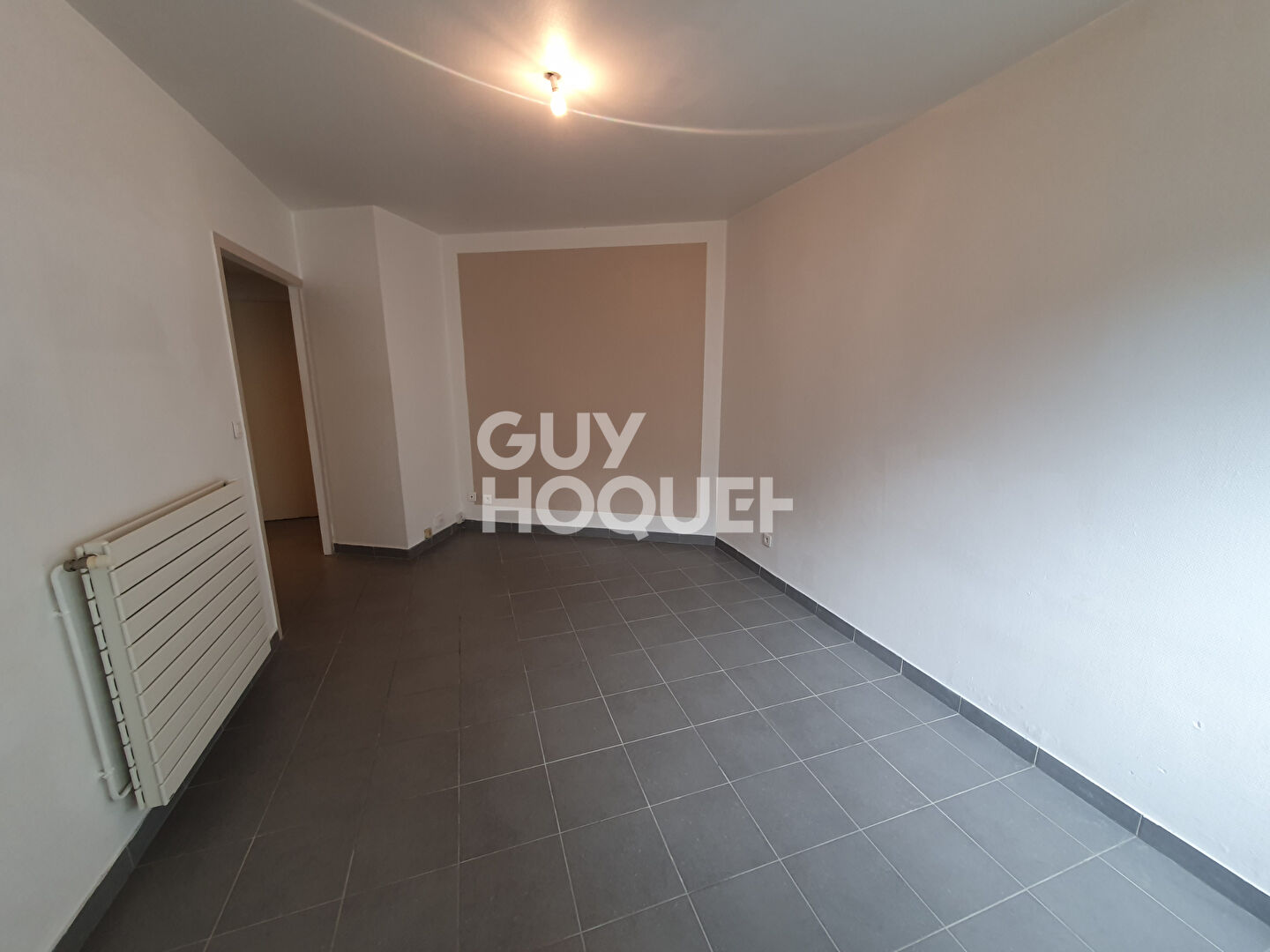 Studio 26 m² - proche arrêt Roustaing