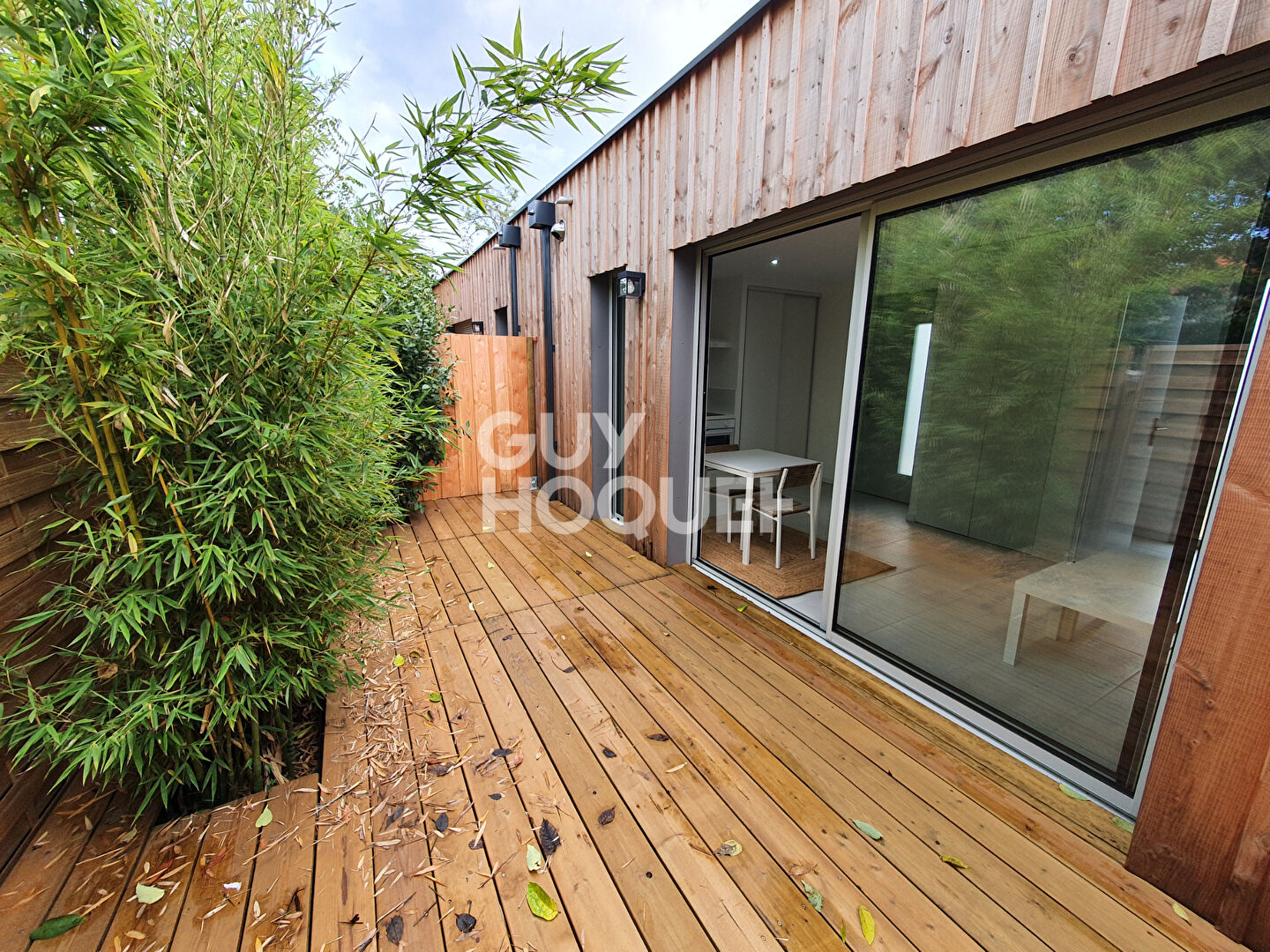 Studio meublé + Terrasse