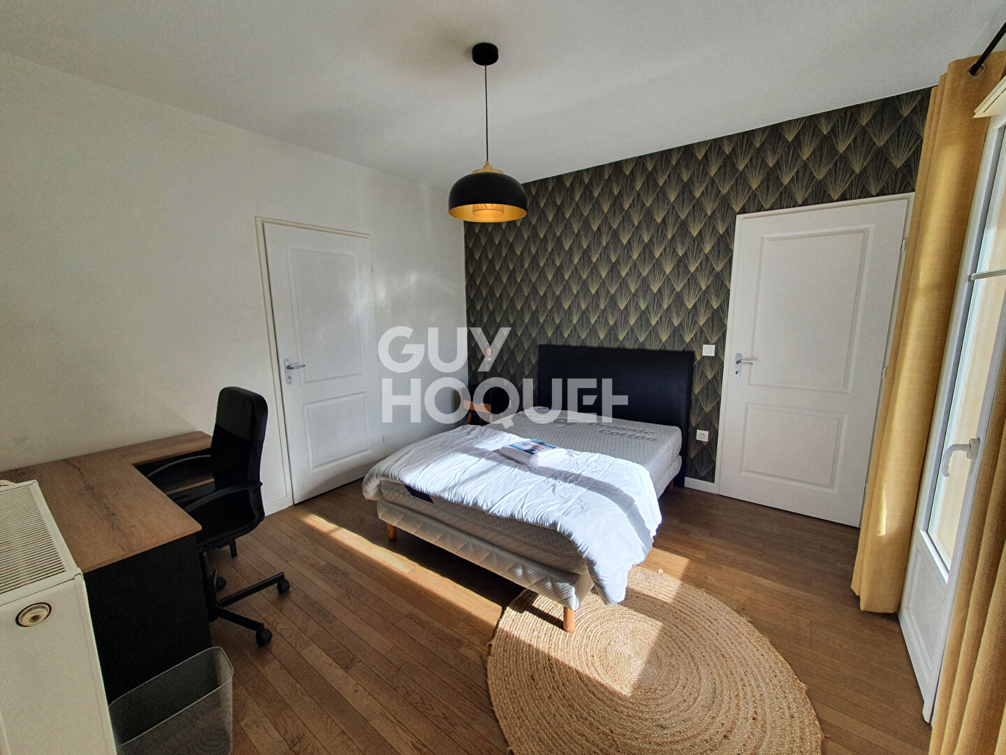 T2 Meublé + Terrasse + Place pkg