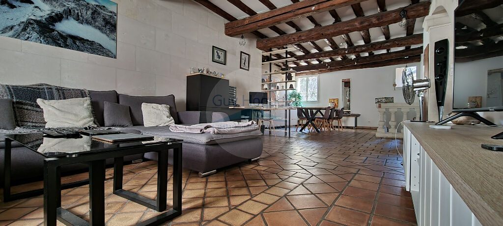 Appartement Beaucaire 170 m²  4 chambres avec garage  33 m² et terrasse