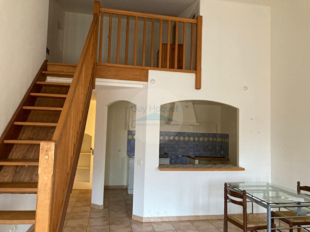 Appartement en duplex meublé au  2 em étage