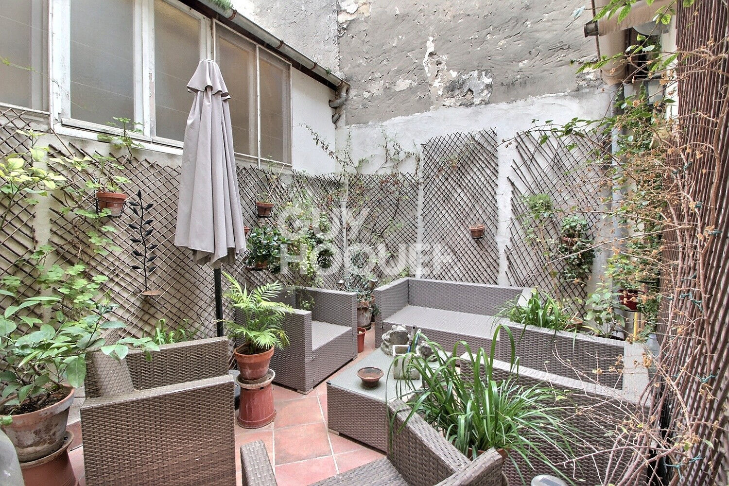 A Tarascon, Magnifique Maison de Maître avec terrasse.