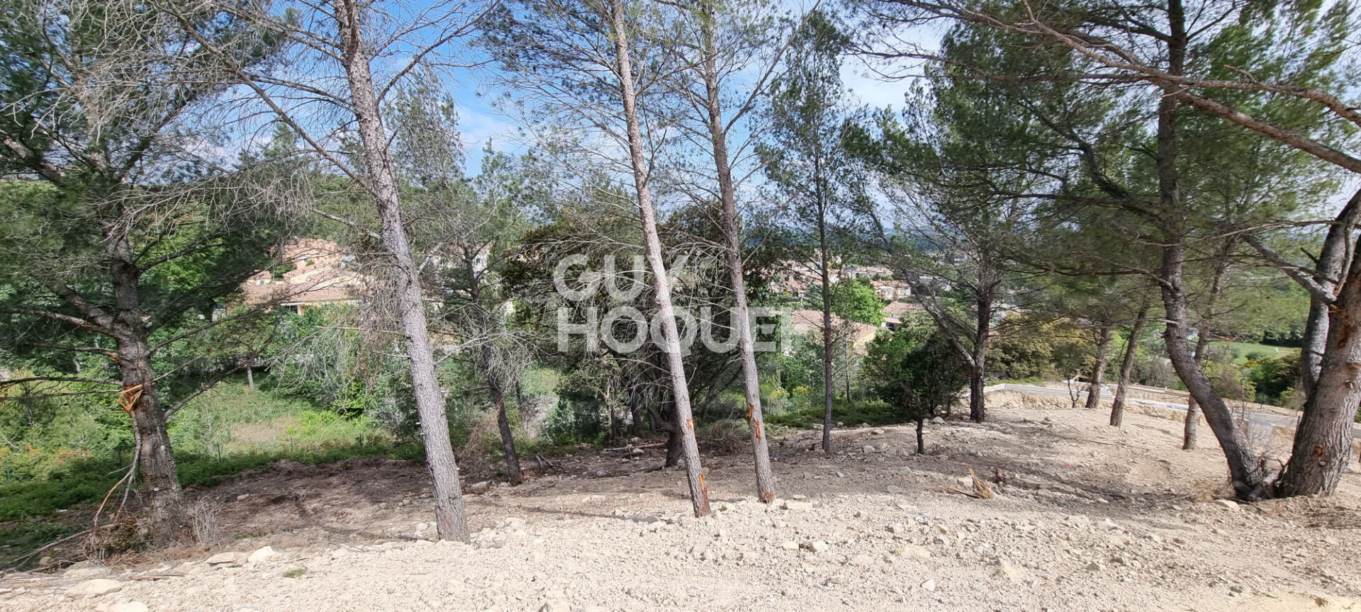 Comps, terrain viabilisé de 586 m2