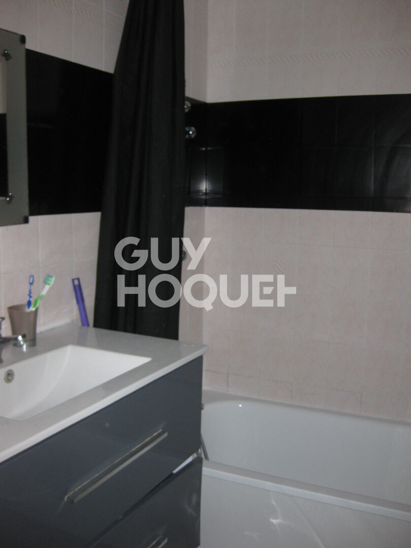 Appartement Tarascon 3 pièce(s) 64.80 m2