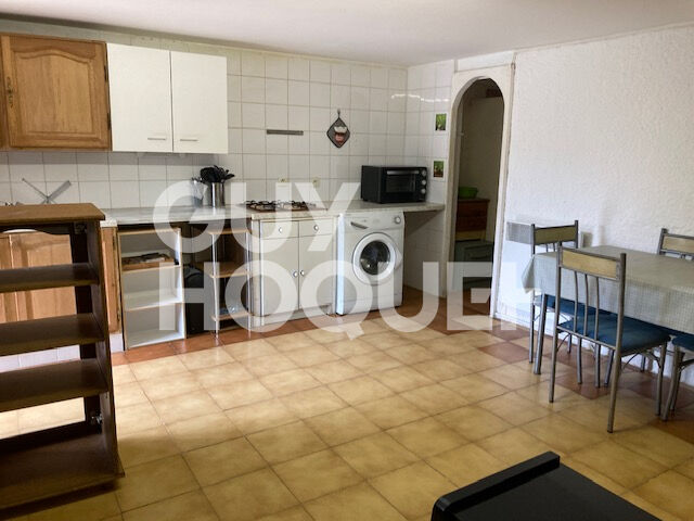 Studio meublé  Barbentane avec petit extérieur 1 pièce(s) 33 m2